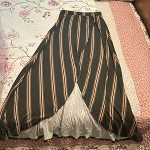 Maxi soft material skirt size S